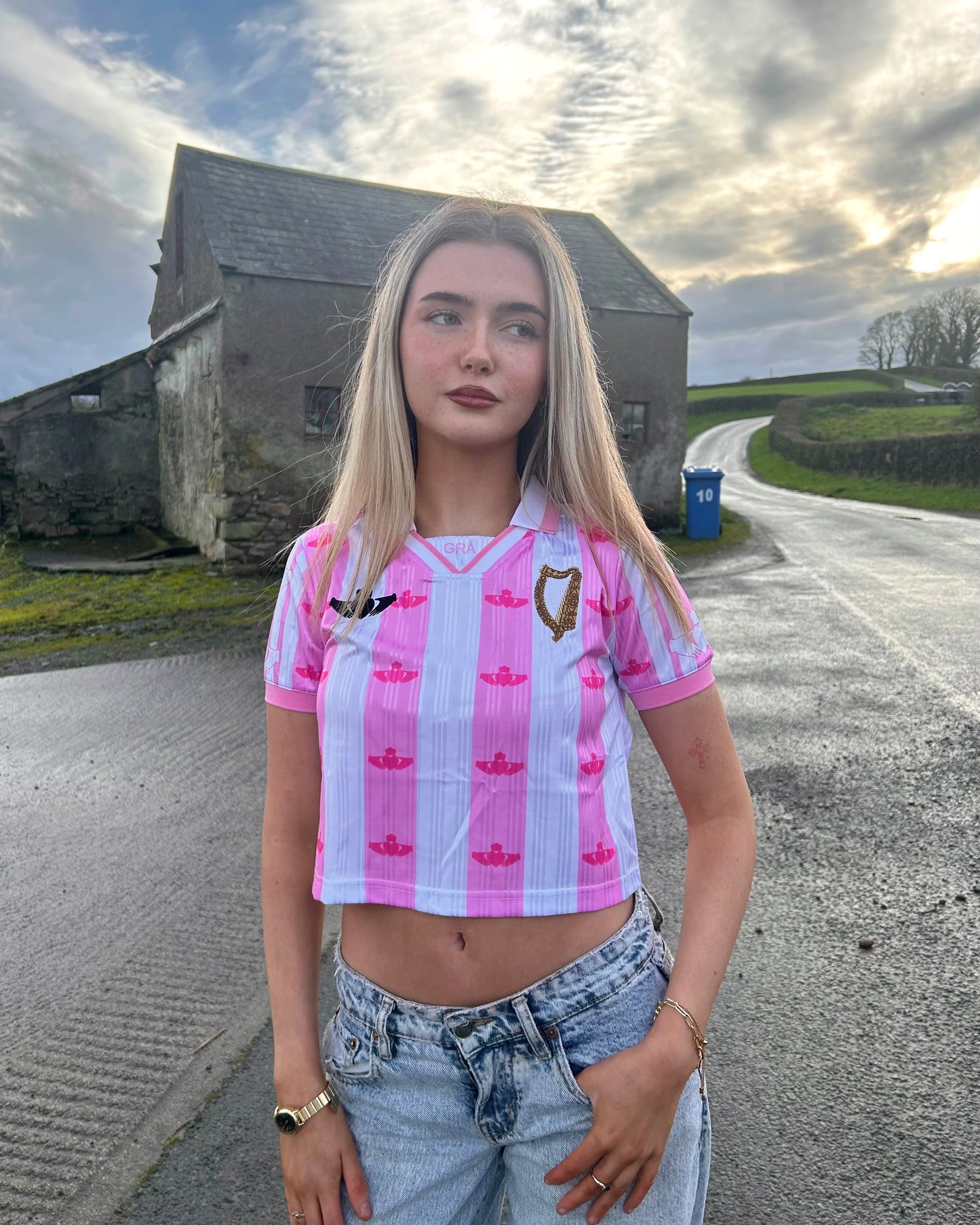 Cropped Claddagh Jersey - Pink (PRESALE)