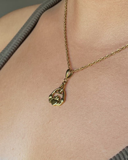 Claddagh Neckalce - Gold (Sample Sale)